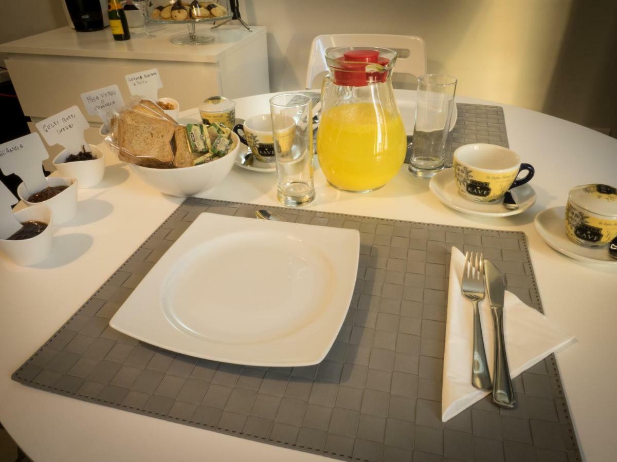 Ajde Rooms & Breakfast Трани Экстерьер фото