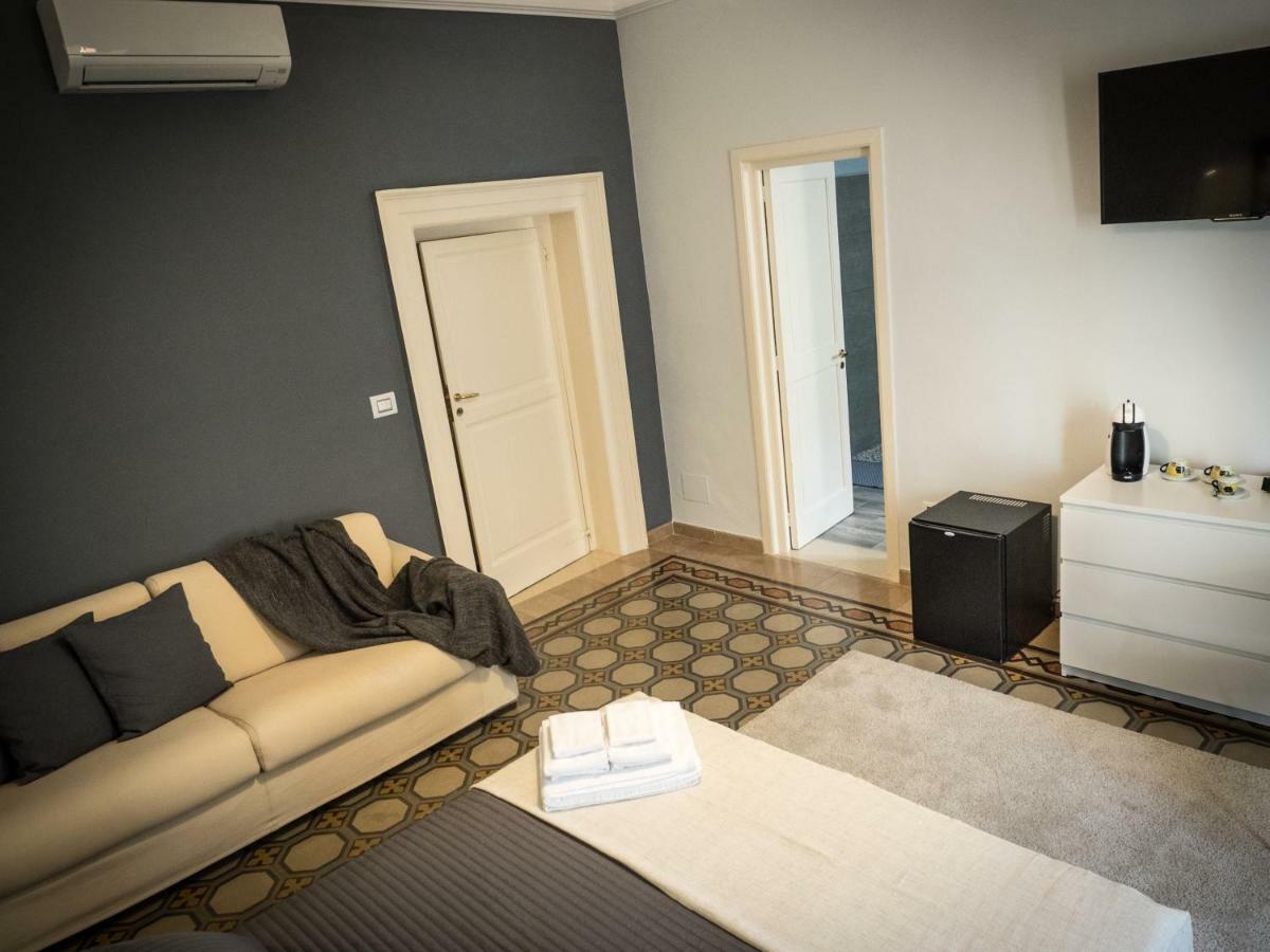 Ajde Rooms & Breakfast Трани Экстерьер фото